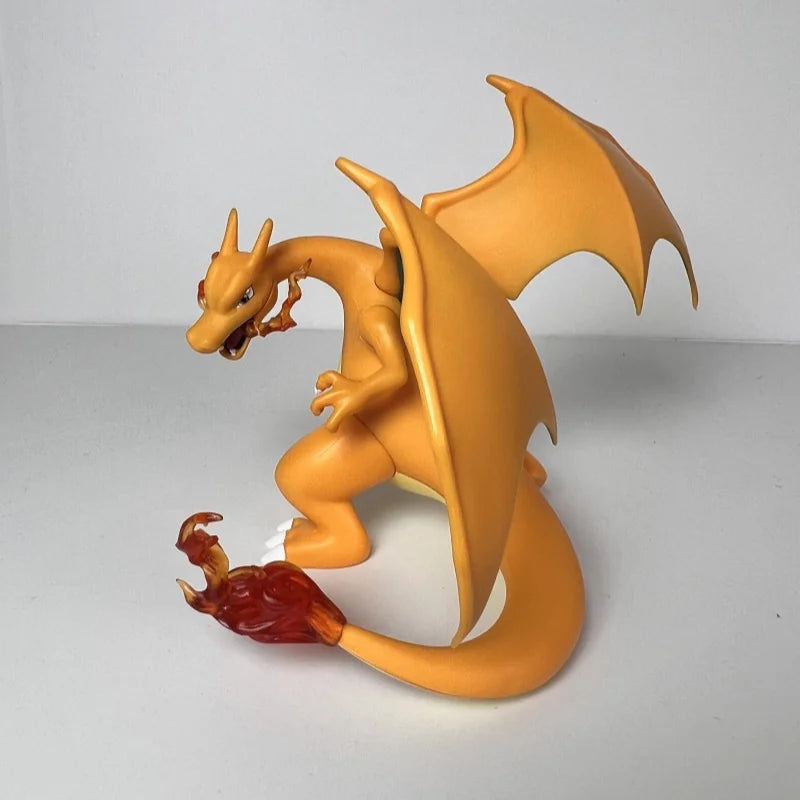 Pokémon: Charizard Figura