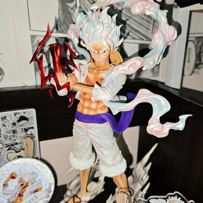 One Piece: Luffy 5 Gear Figura [25cm]