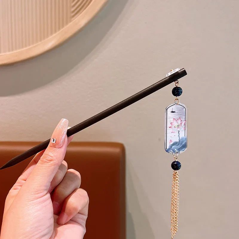 Horquilla Imperial: El Pergamino del Loto Sagrado