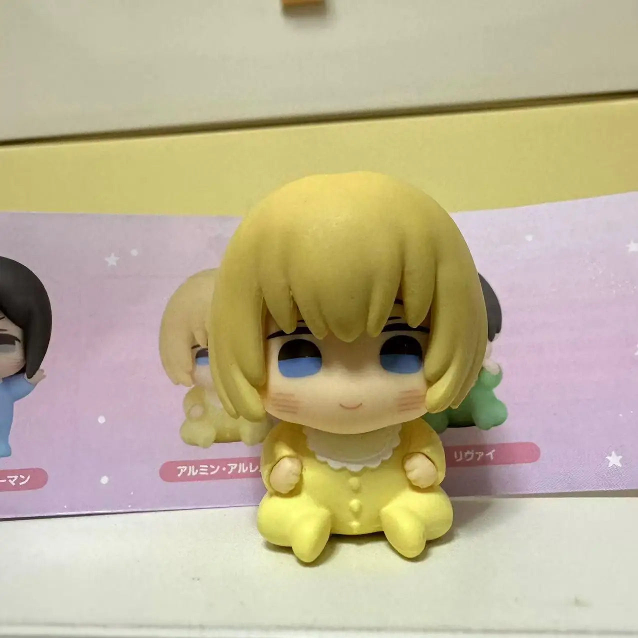 Attack on Titan: Figuras Gachapon Mini Bebés