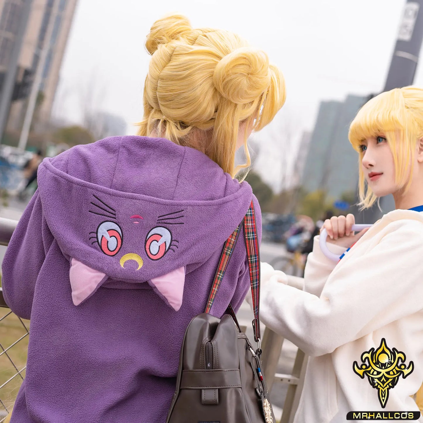 Sailor Moon: Sudadera Luna